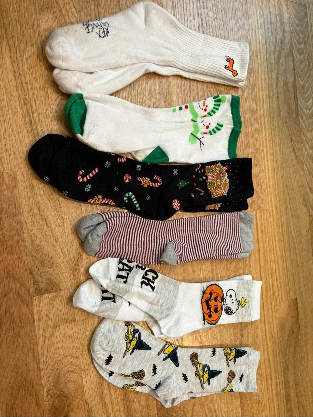 Assorted Women’s Holiday and Novelty Crew Socks- Rex Orange County
